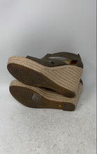 Load image into Gallery viewer, Michael Kors Womens Berkley Gray Beige Open Toe Espadrille Sandals Size 7.5