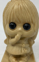 Load image into Gallery viewer, I Think You're Nice Sillisculpt Novelty Resin Decorative Figurine