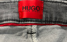 Load image into Gallery viewer, Hugo Boss Mens Gray Denim Medium Wash Pockets Straight Leg Jeans Size 32x32