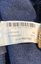 Load image into Gallery viewer, Zara Womens Blue Denim Dark Wash Pockets Button Fly Wide-Leg Jeans Size 4