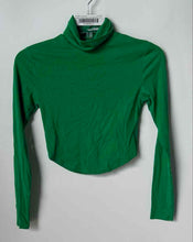 Load image into Gallery viewer, Forever 21 Womens Green Long Sleeve Turtleneck Cropped Blouse Top Size Small
