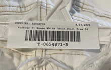 Load image into Gallery viewer, Forever 21 Womens White Distressed Denim Cut-Off Short Size 24