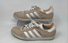 Load image into Gallery viewer, Adidas Womens Gazelle Beige And White Lace-Up Low Top Sneaker Shoes Size 8