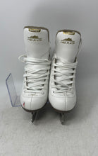 Load image into Gallery viewer, Lake Placid Whitney Womens White Leather Lace-Up Figure Ice Skates Size 4