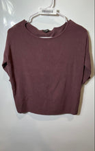 Load image into Gallery viewer, Express Womens Vino Purple Short Sleeve Round Neck Ribbed Blouse Top Size XS