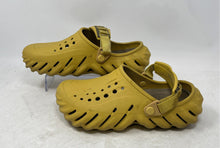Load image into Gallery viewer, Crocs Unisex Echo 207937 Green Round Toe Slip-On Clog Shoes Size M 6 W 8
