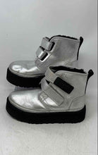 Load image into Gallery viewer, Ugg Kids Silver Leather Round Toe Ankle Winter Boots Size 4