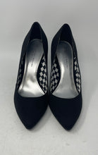 Load image into Gallery viewer, Christian Siriano Womens Black Pointed Toe Slip-On Stiletto Pump Heels Size 10