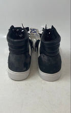Load image into Gallery viewer, Guess Mens White Black Leather Lace-Up Sneaker Shoes Size 10.5 Dirty With Tag