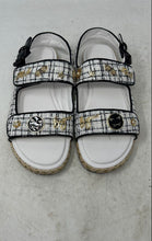 Load image into Gallery viewer, Karl Lagerfeld Womens Charlay J24 White And Black Slingback Sandals Size 8 M