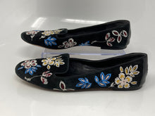Load image into Gallery viewer, Authentic Tory Burch Womens Black Floral Leather Ballet Flats Size 9.5 M Damaged