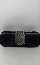 Load image into Gallery viewer, Unbranded Womens Black Silver-Tone Pleated Chain Strap Clutch Handbag