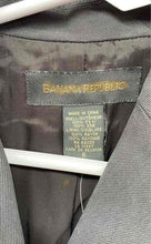 Load image into Gallery viewer, Banana Republic Womens Gray Long Sleeve Notch Lapel Three Button Blazer Size 6