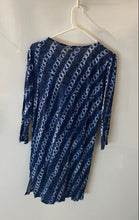 Load image into Gallery viewer, Michael Kors Womens Blue And White Chain Print Pullover Shift Dress Size M