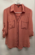 Load image into Gallery viewer, Express Womens Pink Roll-Tab Sleeve Collared Pockets Button-Up Shirt Size L