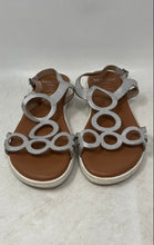 Load image into Gallery viewer, Seaside Womens Silver Open Toe Flat Slingback Sandals Size 39