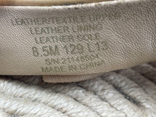 Load image into Gallery viewer, Authentic Tory Burch Womens Penny Beige Bow Flat Espadrille Sandals Size 8.5 M