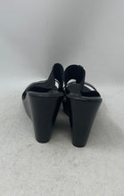 Load image into Gallery viewer, Italian Shoemakers Womens Black Slip-On Wedge Platform Heels Size 8M