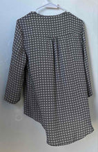 Load image into Gallery viewer, Alfani Womens Black White Geometric Print V-Neck High-Low Hem Blouse Top Size 6