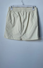 Load image into Gallery viewer, Jordan Kids Yellow Elastic Waist Pockets Stretch Athletic Shorts Sz XL 18-15 Yrs