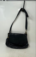 Load image into Gallery viewer, Vera Pelle Womens Black Inner Pockets Adjustable Strap Shoulder Crossbody Bag