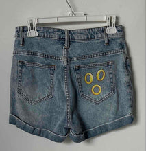 Load image into Gallery viewer, Sonic The Hedgehog Girls Blue Denim Flat Front Pockets Mom Shorts Size 3
