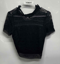 Load image into Gallery viewer, Guess Womens Adelaide Black Floral Lace Short Sleeve Mock Neck Cropped Top Sz M
