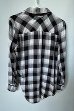 Load image into Gallery viewer, Aeropostale Womens Gray Plaid Long Sleeve Spread Collar Button-Up Shirt Sz XS/TP
