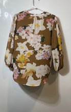 Load image into Gallery viewer, Calvin Klein Womens Multicolor Floral Print Long Sleeve Blouse Top Size M