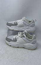 Load image into Gallery viewer, Umbro Womens Run M White Low Top Round Toe Lace-Up Sneaker Shoes Size 8.5