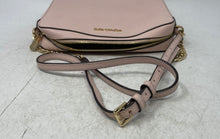 Load image into Gallery viewer, Michael Kors Womens Jet Set East West Pink Adjustable Strap Crossbody Handbag