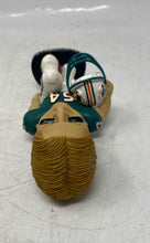 Load image into Gallery viewer, Bobbie Dobbies Genuine Merchandise Zach Thomas NFL Bobblehead Figurine