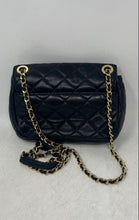 Load image into Gallery viewer, Michael Kors Womens Black Inner Pockets Shoulder Crossbody Purse