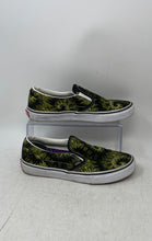 Load image into Gallery viewer, Vans Kids Classic Green Printed Slip-On Round Toe Sneaker Shoes Size 6