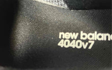 Load image into Gallery viewer, New Balance Boys 4040 V7 J4040BK7 Black Lace-Up Baseball Cleats Size 12.5 M
