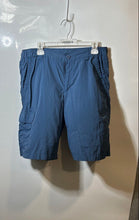 Load image into Gallery viewer, Columbia Mens Blue Flat Front Slash Pockets Cargo Shorts Size 34W 11L