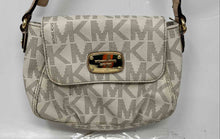 Load image into Gallery viewer, Michael Kors Womens Jet Set Beige Signature Flap Crossbody Handbag