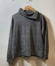 Load image into Gallery viewer, Authentic Simply Vera Vera Wang Womens Gray White Print Pullover Sweater Size L