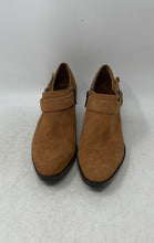 Load image into Gallery viewer, Bandolino Womens Brietta Brown Zipper Leather Block Heel Ankle Booties Size 7.5M
