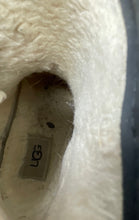 Load image into Gallery viewer, UGG Womens Classic Clear Mini 1113190 Cream Black Round Toe Winter Boots Size 7