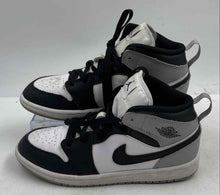 Load image into Gallery viewer, Authentic Nike Boys Air Jordan 1 Mid White Black Sneakers Shoes Size 3Y Worn