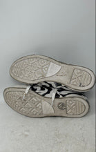 Load image into Gallery viewer, Converse Womens CT All Star Shroud Black White Animal Print Sneaker Shoes Size 8