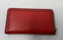 Load image into Gallery viewer, Vera Bradley Womens Red Leather Credit Card Holder Zip-Around Wallet