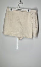 Load image into Gallery viewer, Zara Womens Beige Textured Regular Fit Side Zip Mini Skort Size Medium