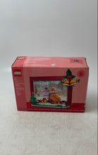 Load image into Gallery viewer, Lego 40702 Limited Edition Christmas Picture Frame Tree Snow 209 Pcs Build Set