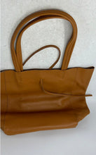 Load image into Gallery viewer, Vera Pelle Womens Brown Pebbled Leather Inner Pockets Double Handle Tote Bag