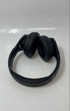 Load image into Gallery viewer, Soundcore By Anker Q20i Black Hybrid Active Noise Cancelling Headphones