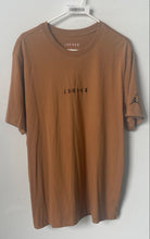 Load image into Gallery viewer, Jordan Mens Brown Cotton Crew Neck Short Sleeve Pullover T-Shirt Size Large