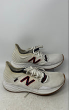 Load image into Gallery viewer, New Balance Mens Fresh Foam Roav MROAVSAM White Lace-Up Sneaker Shoes Size 9.5D