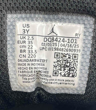 Load image into Gallery viewer, Authentic Nike Boys Air Jordan 1 Mid White Black Sneakers Shoes Size 3Y Worn